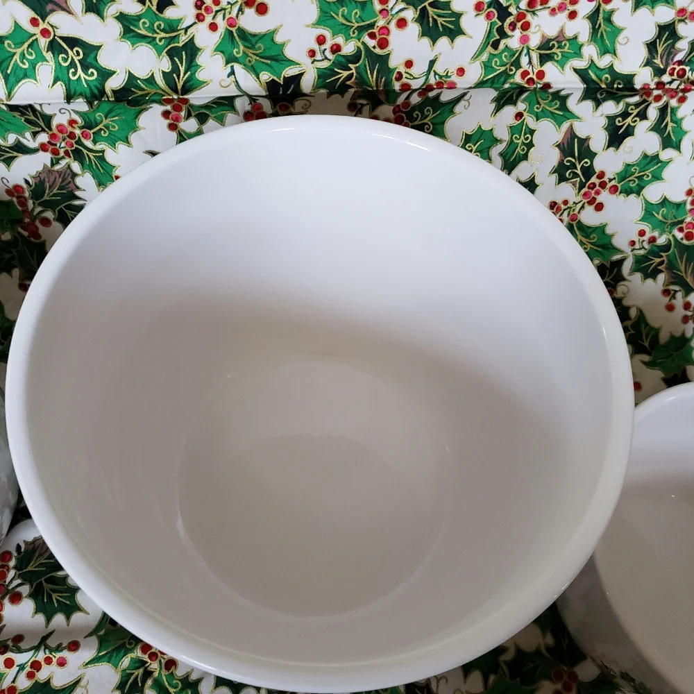 N/A christmas bowls